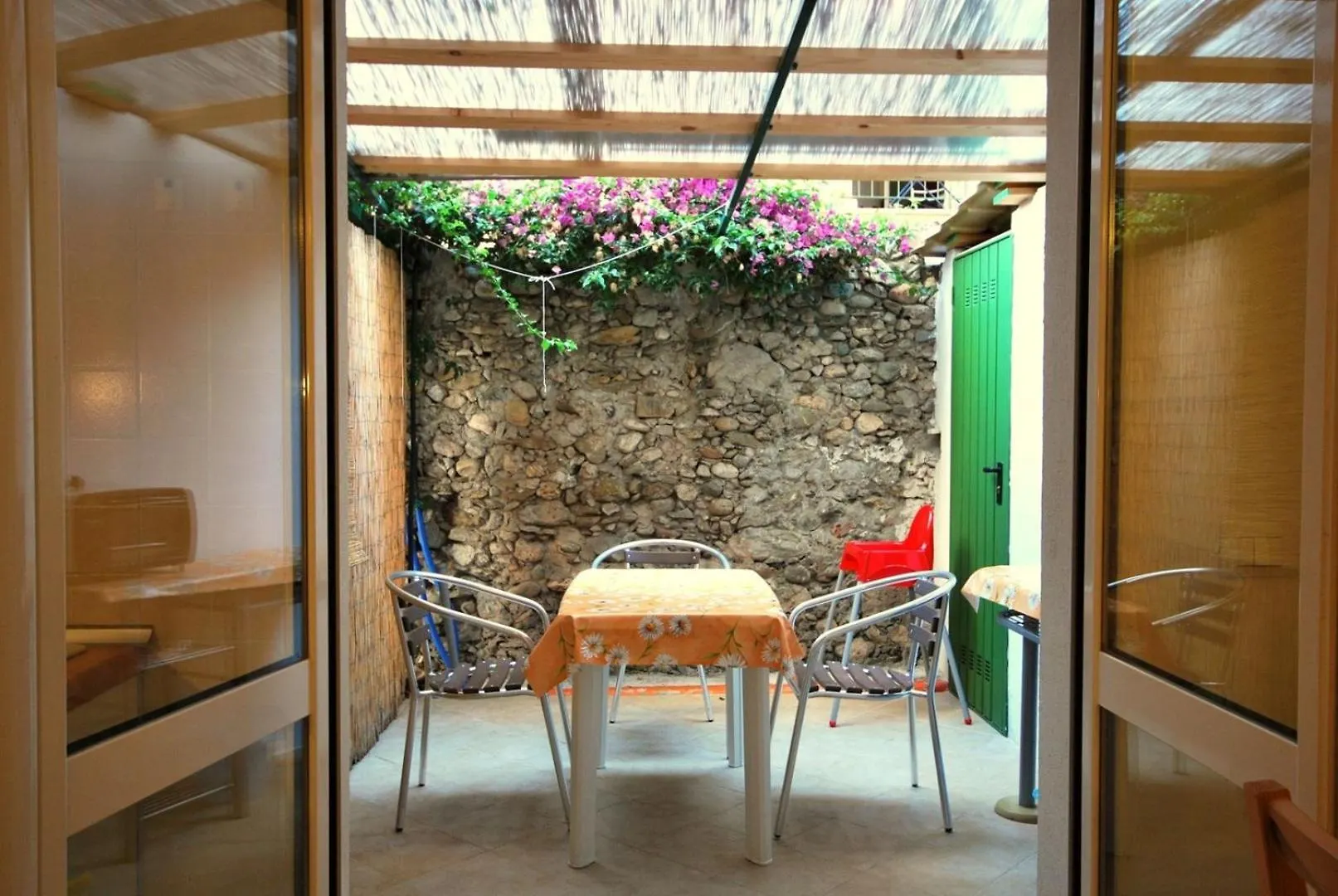 Residence Glicini Finale Ligure