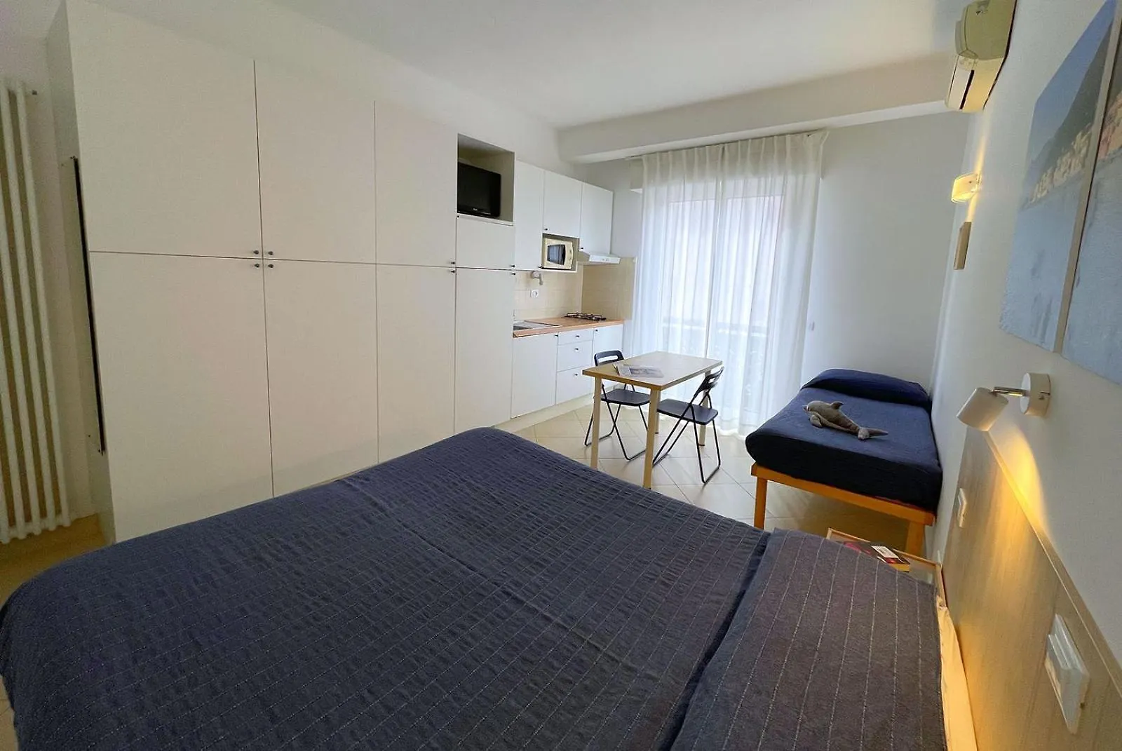 Residence Glicini Finale Ligure Aparthotel