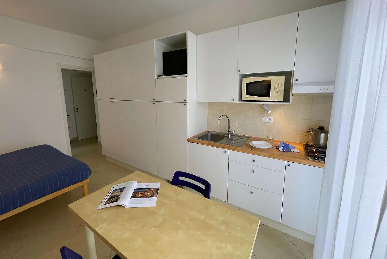 Residence Glicini Finale Ligure