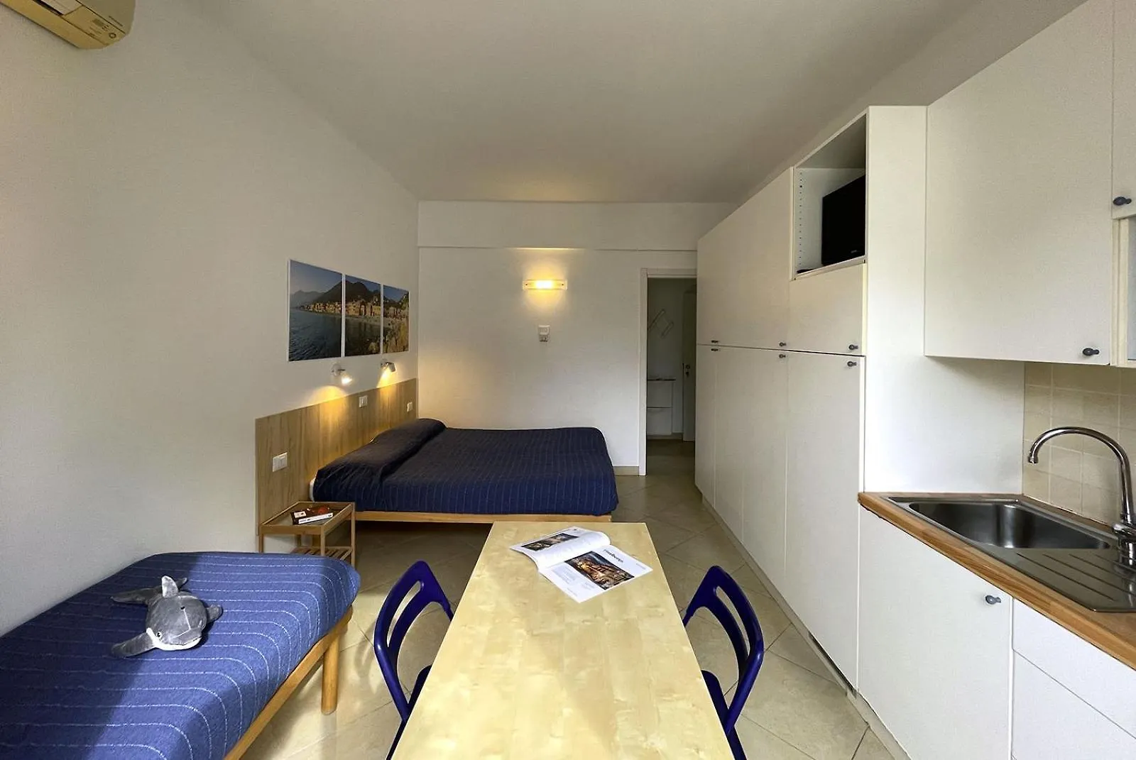 Residence Glicini Finale Ligure 2*,  Italy
