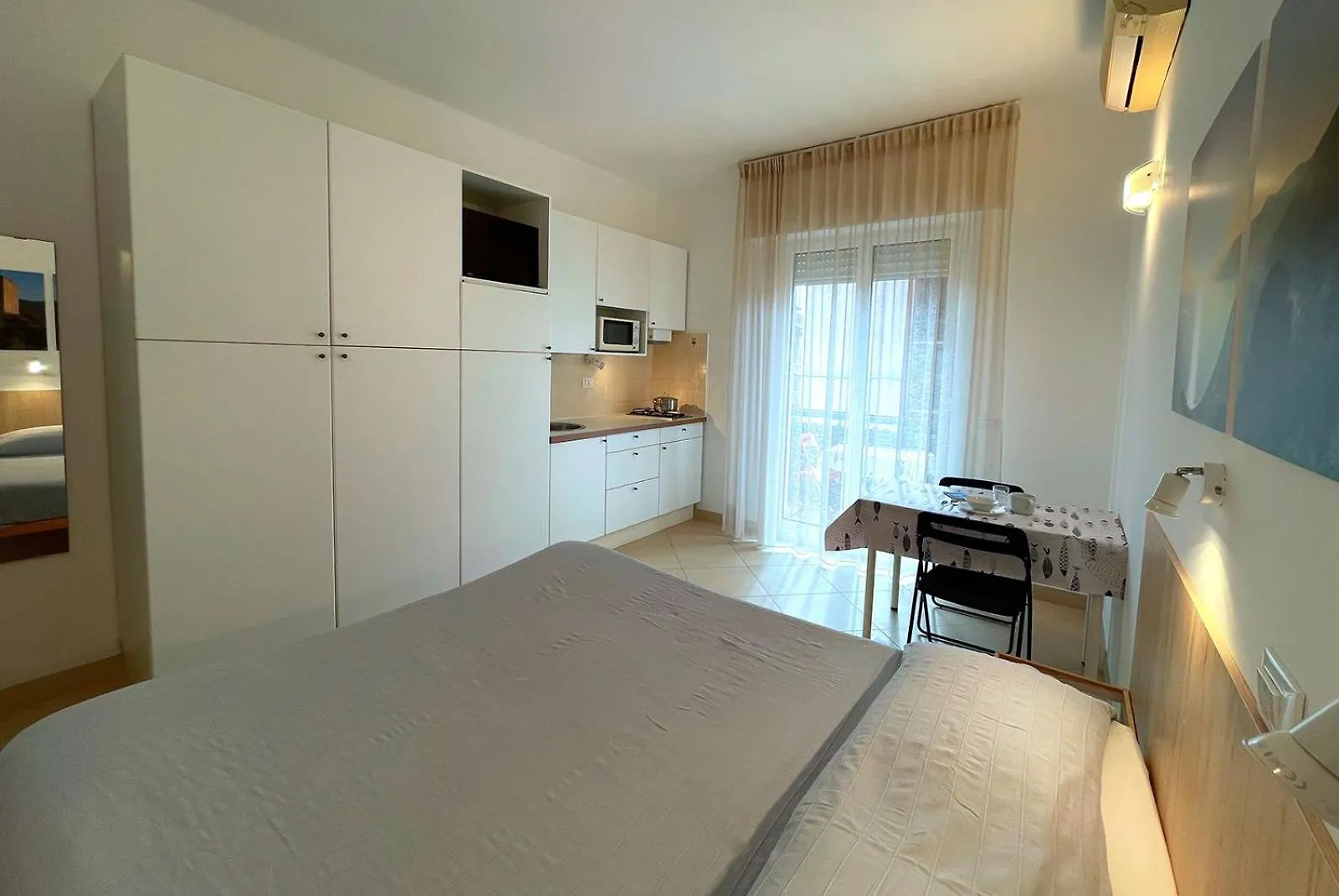 Residence Glicini Finale Ligure