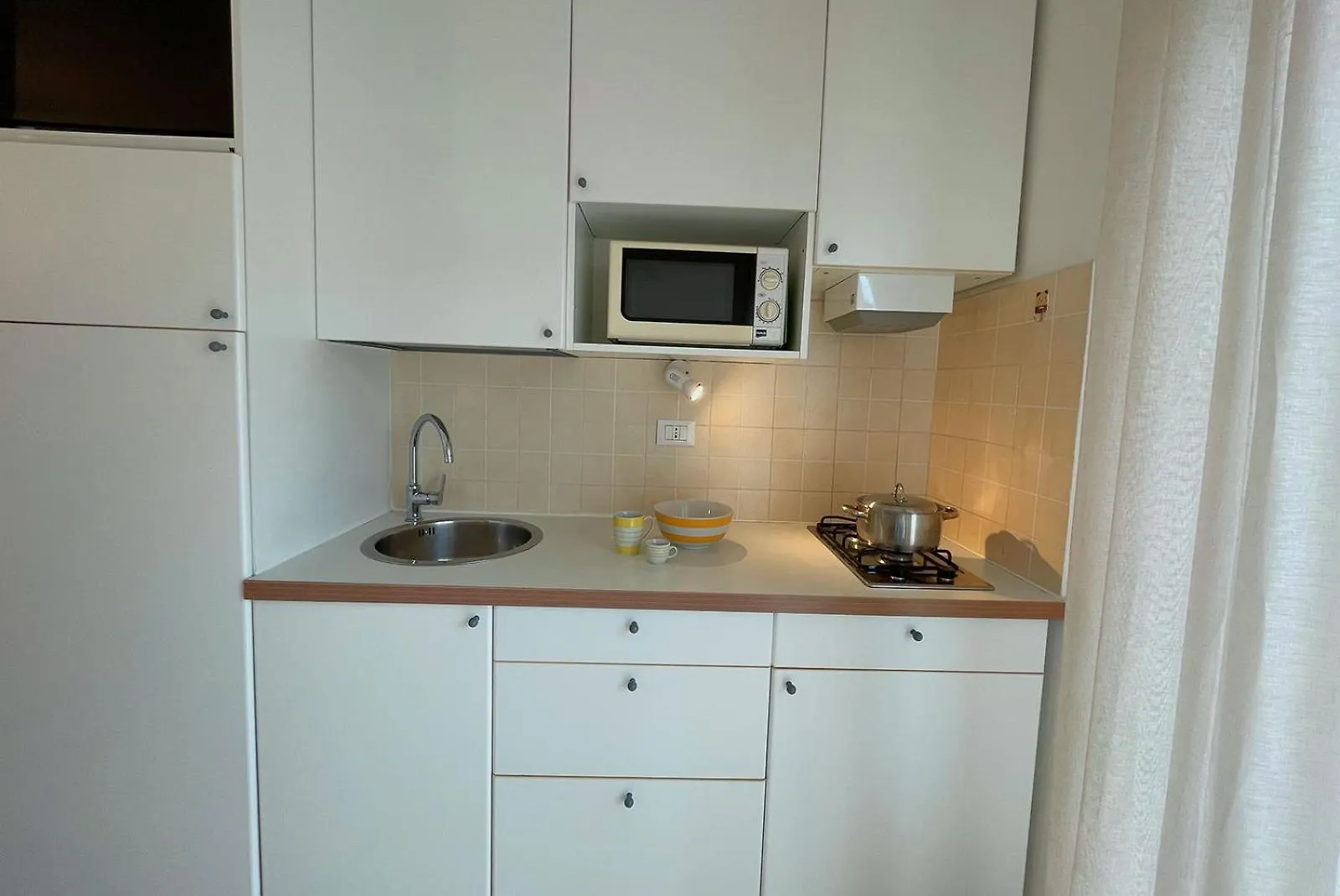 Residence Glicini Finale Ligure Aparthotel