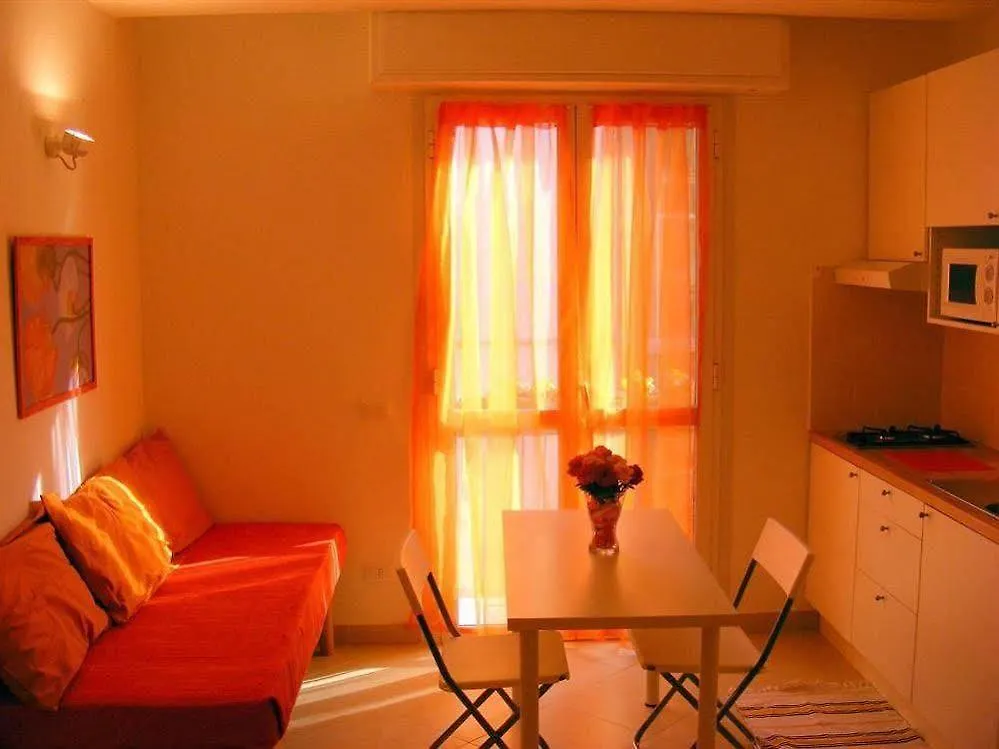 Residence Glicini Finale Ligure
