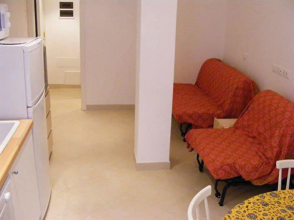 Residence Glicini Finale Ligure Aparthotel