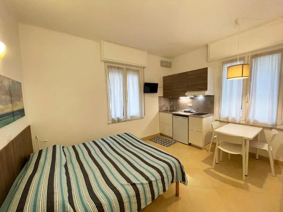 Residence Glicini Finale Ligure 2*,  Italien