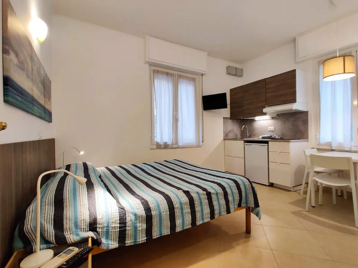 Residence Glicini Finale Ligure Aparthotel