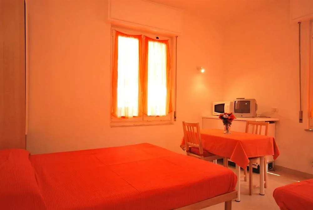 Residence Glicini Finale Ligure 2*,  Italien